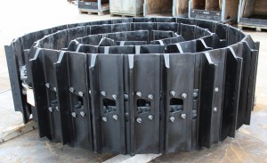 Grouser relug bar on shoes (1)